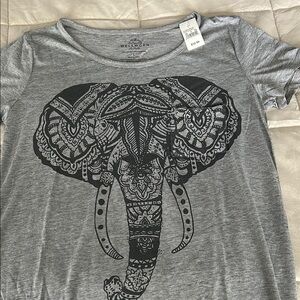 Gray Elephant Graphic T-Shirt